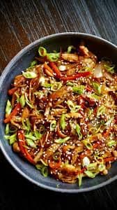 Classic Mixed Protein Chow Mein
