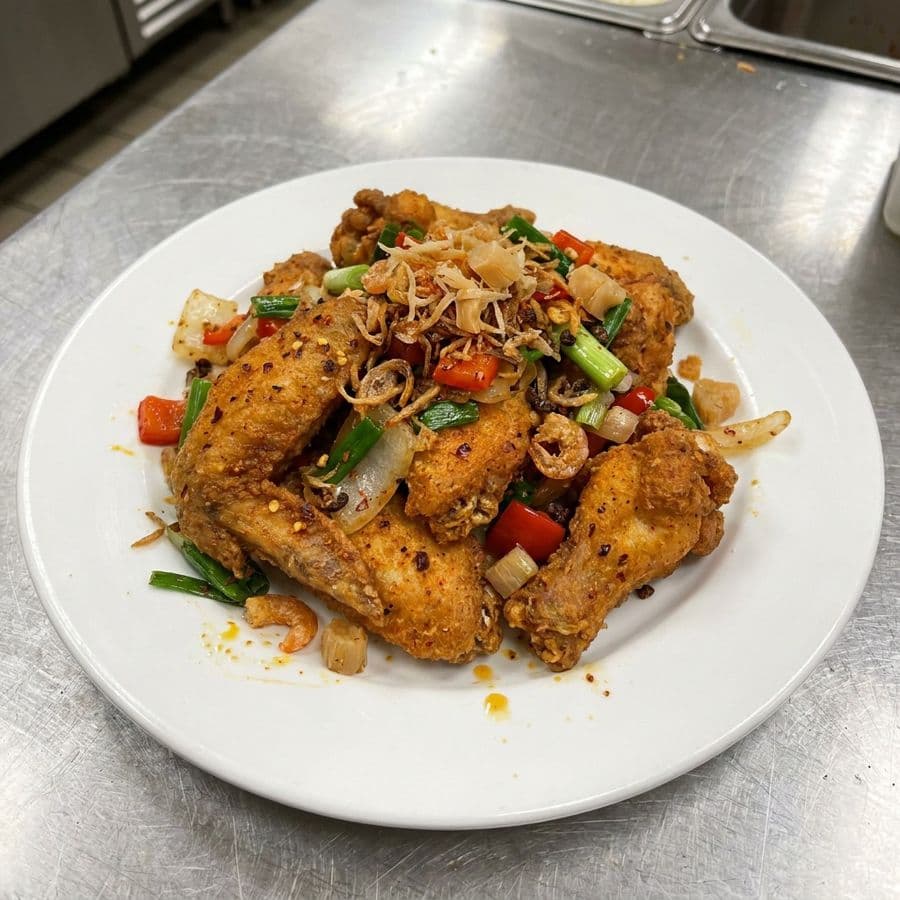 Hong Kong Style Hot Chicken Wings