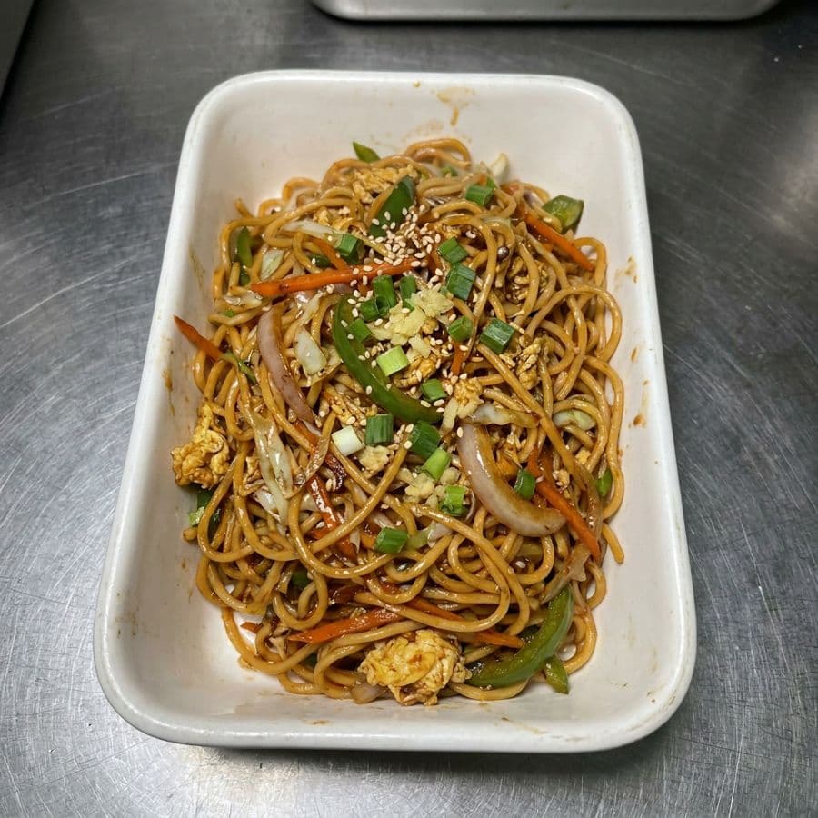 Chilli Garlic Egg Chow Mein