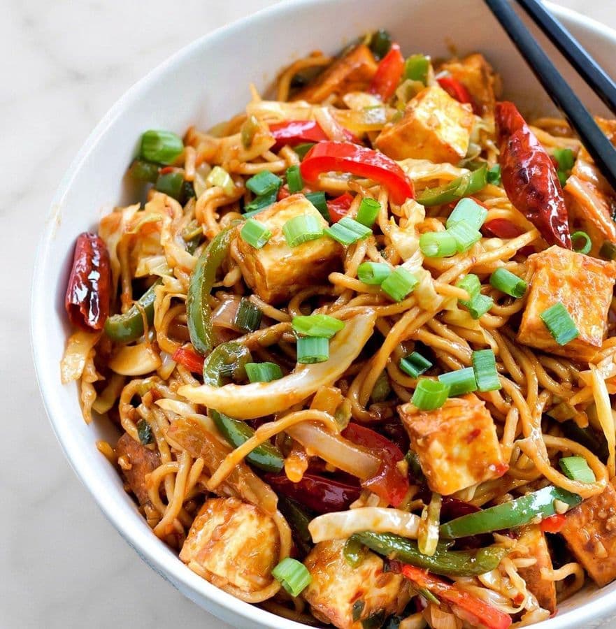 Chilli Garlic Paneer Chow Mein