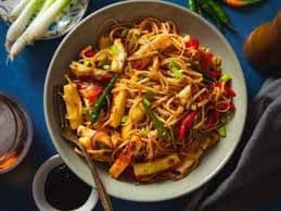 Classic Paneer Chow Mein