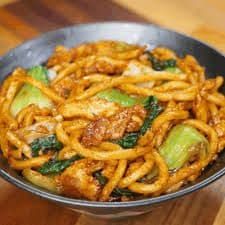 Shanghai Style Chicken Thick Noodles